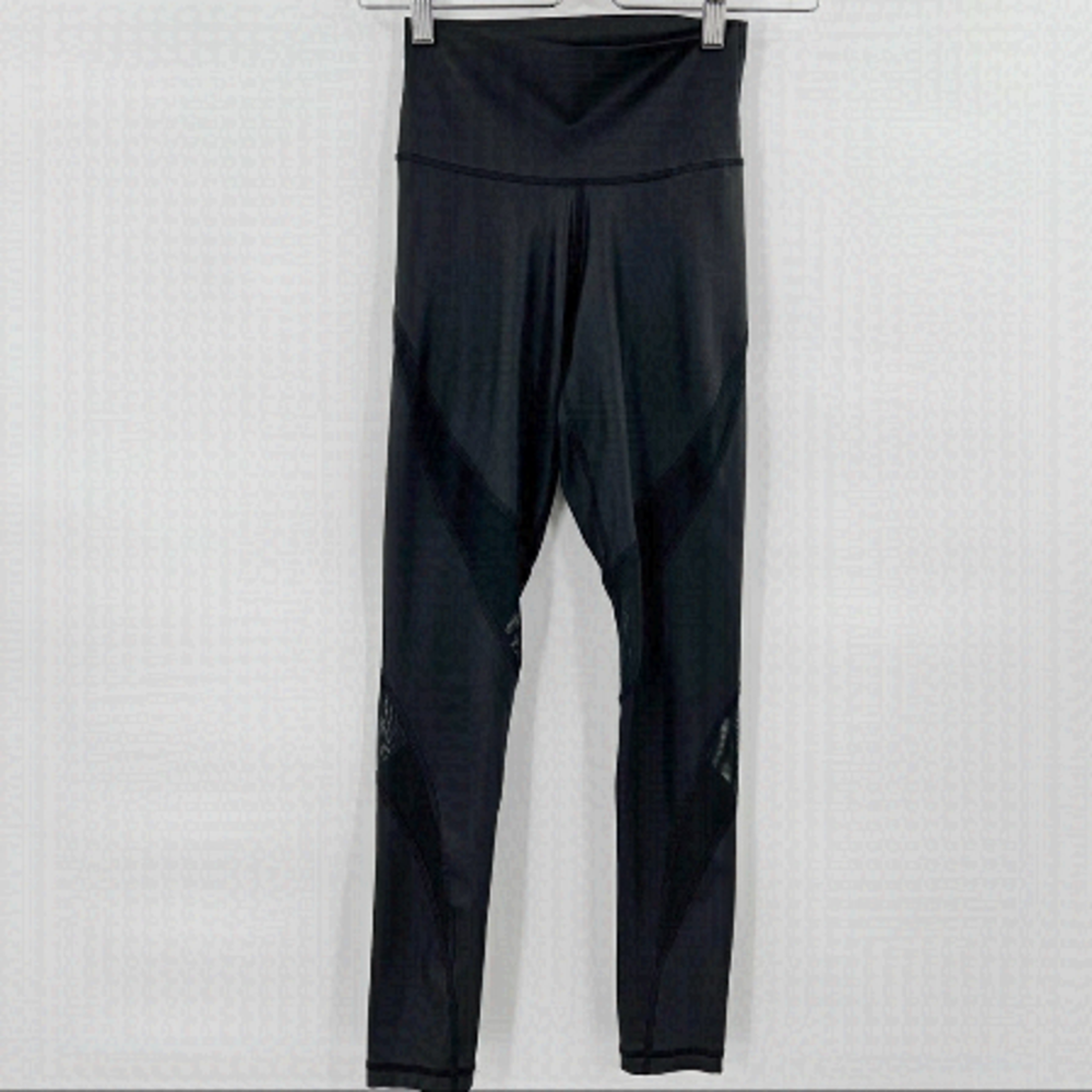 ARITZIA TNA Armosphere shinny high waisted tights size XS